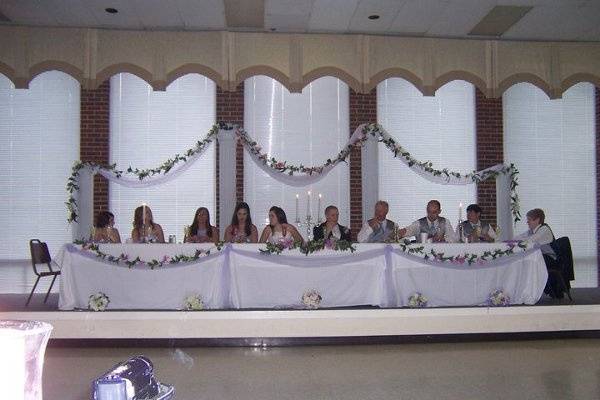 Long head table