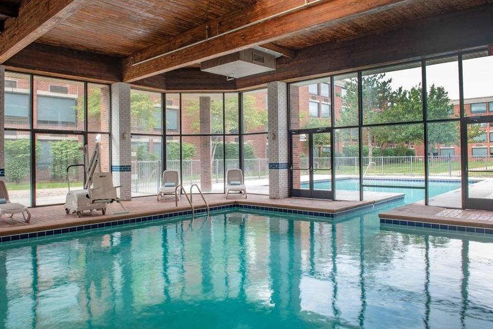 Delta by Marriott boasts a wonderful indoor/outdoor pool.