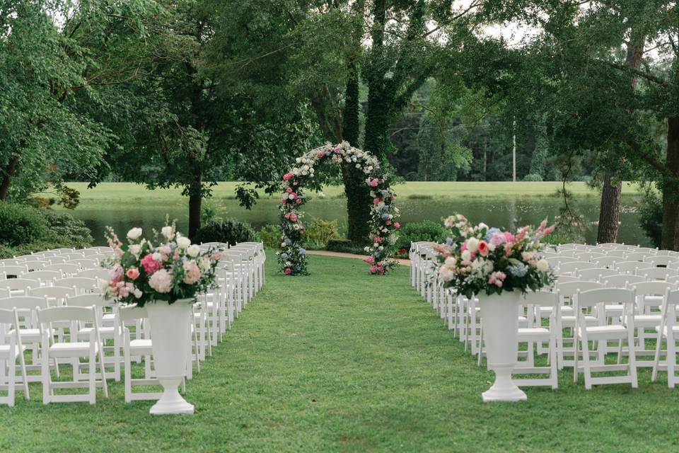 Lakeside Garden Ceremony Spot