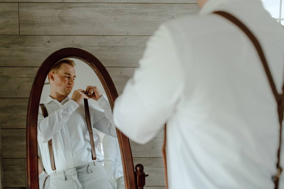 Groom's shed