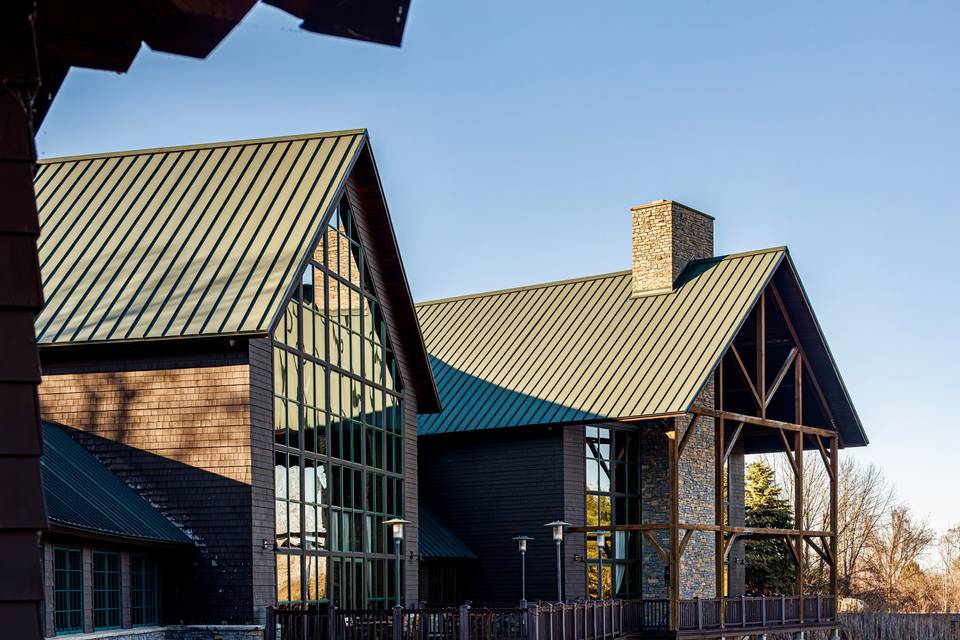 Allyn Lodge Exterior