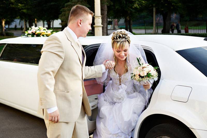 Bride getting out of the car