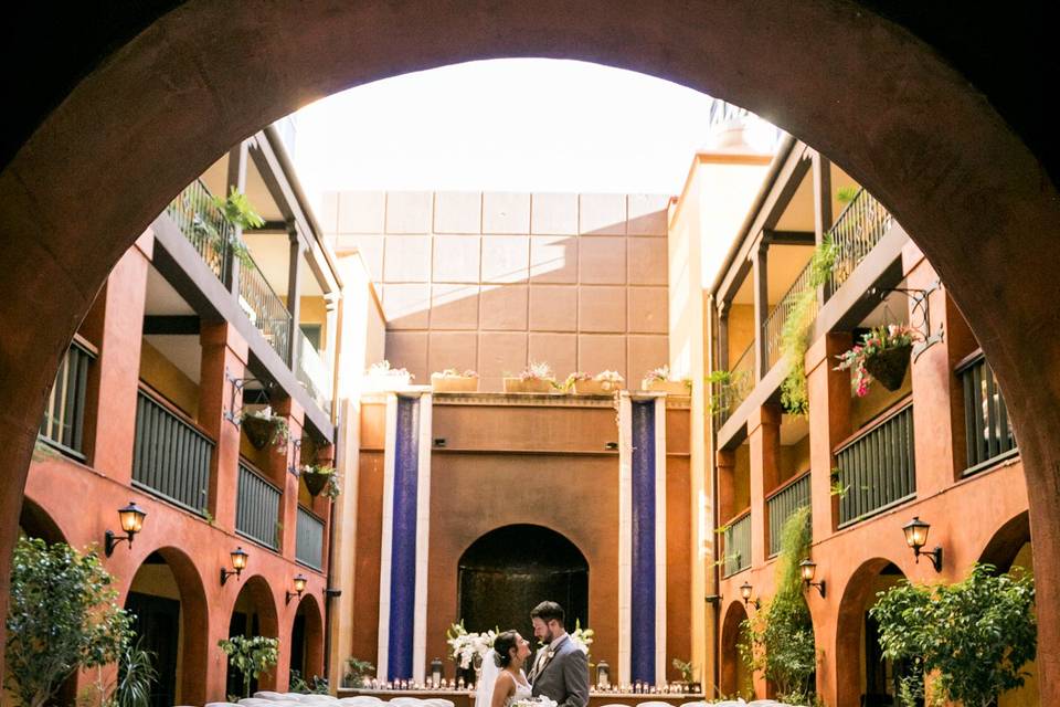 Private Courtyard Ceremony (3)