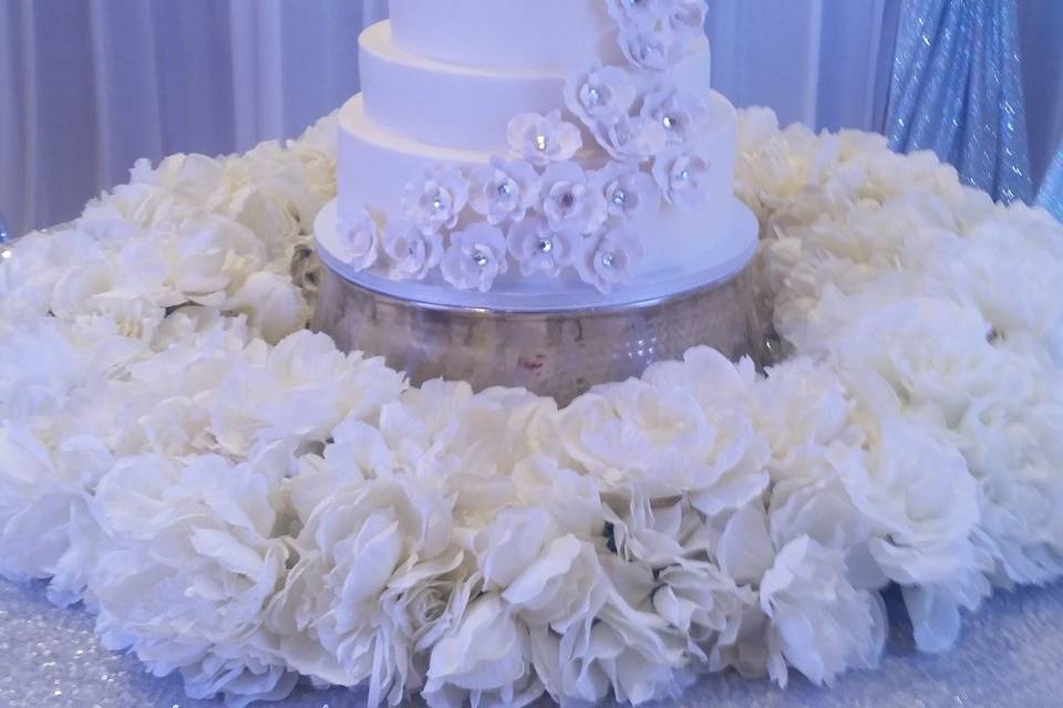 Buttercream with sugar flowers