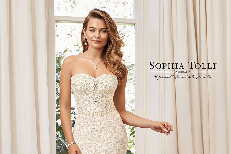 Sophia Tolli