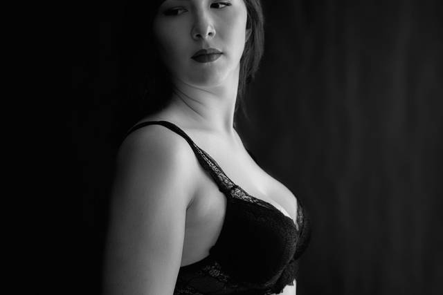 Boudoir, Weddings, & Portraits