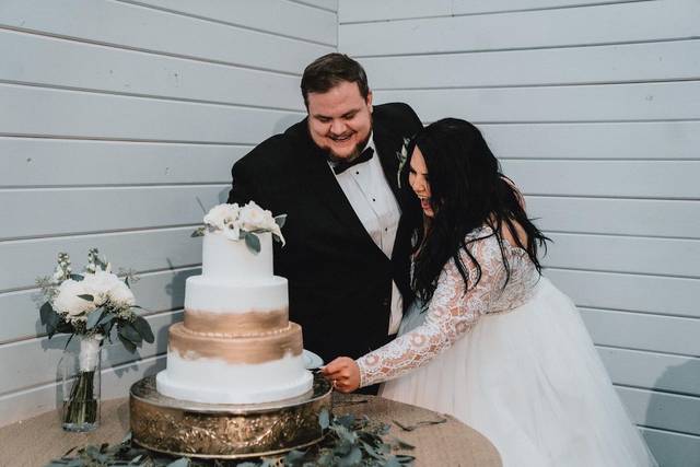 Cutting the cake