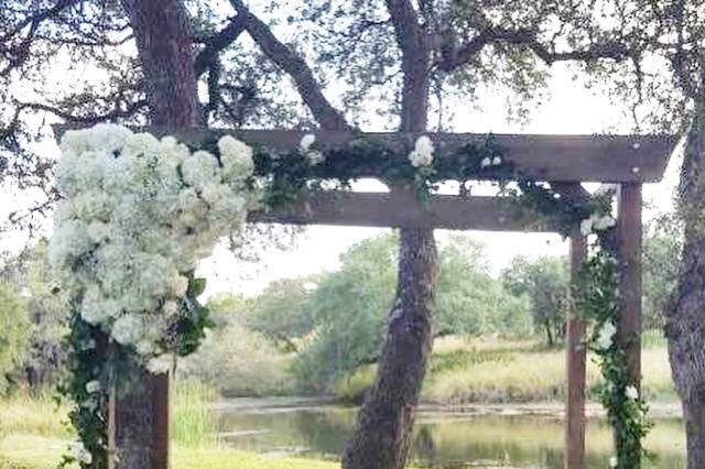 Romantic Arch Install