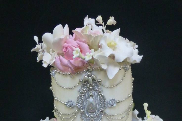 Cake by Alessandra