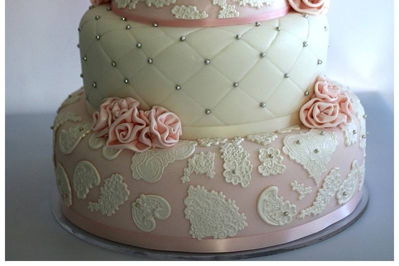 Cake by Alessandra