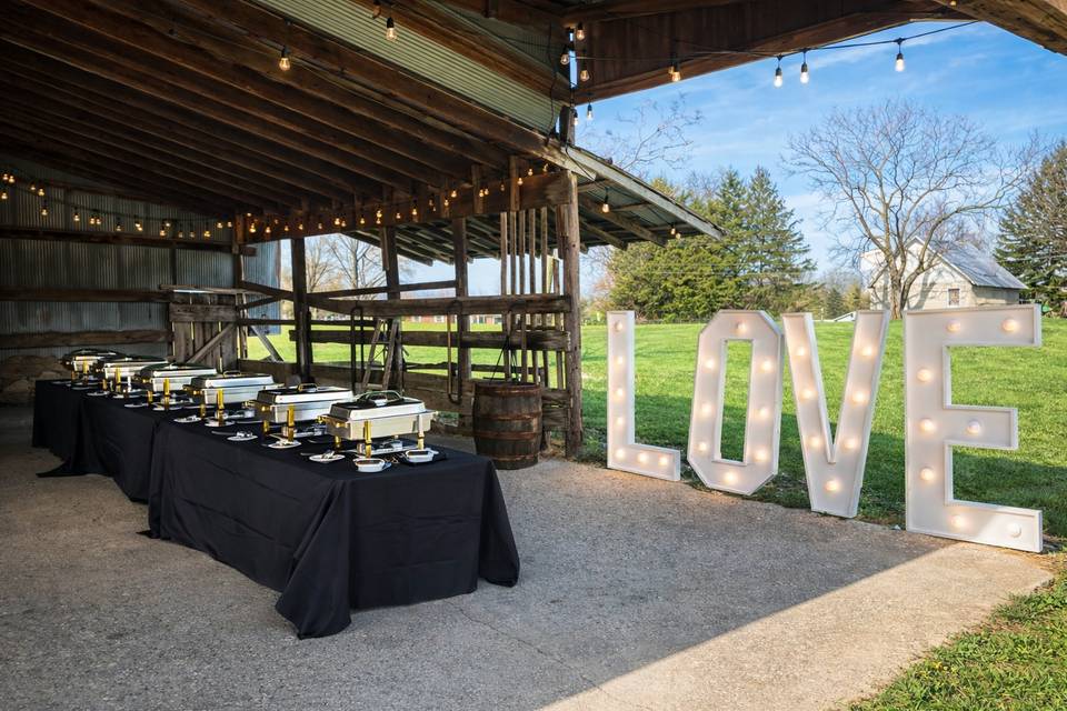 Buffet Setting