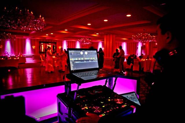 DJ station