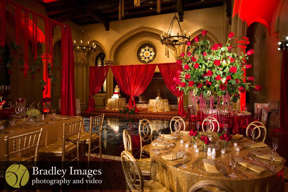 Indoor ceremony setup