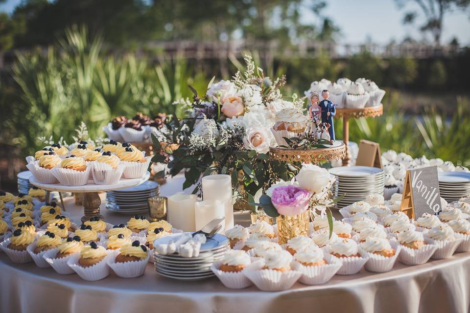 Dessert Table Flowers