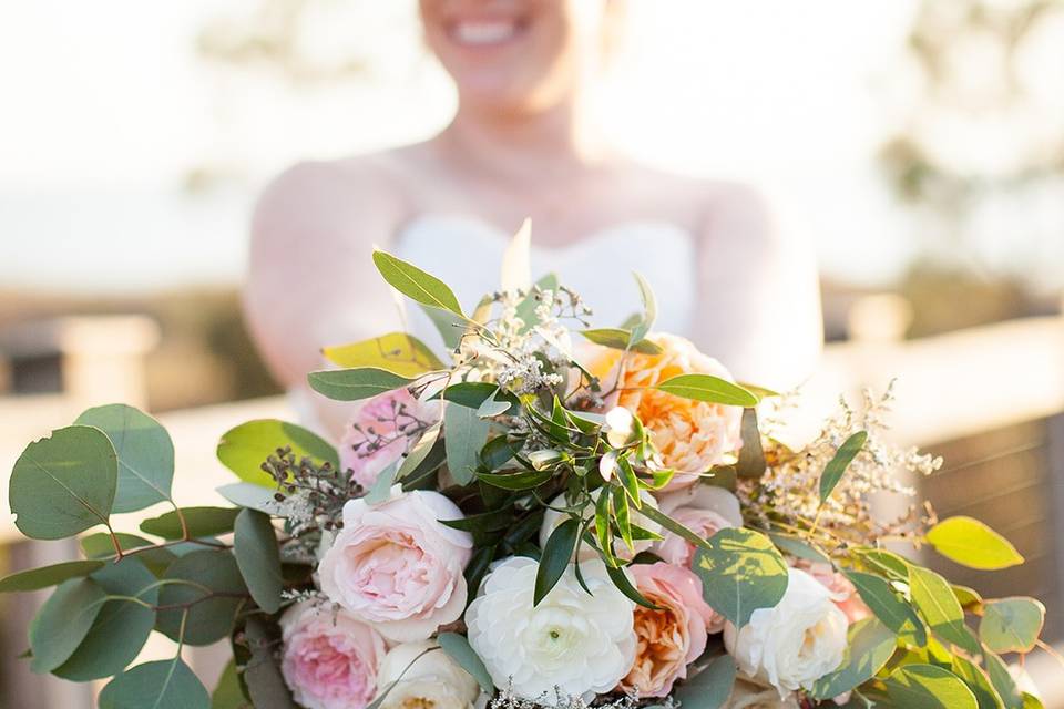 Soft pastel bridal bouquet