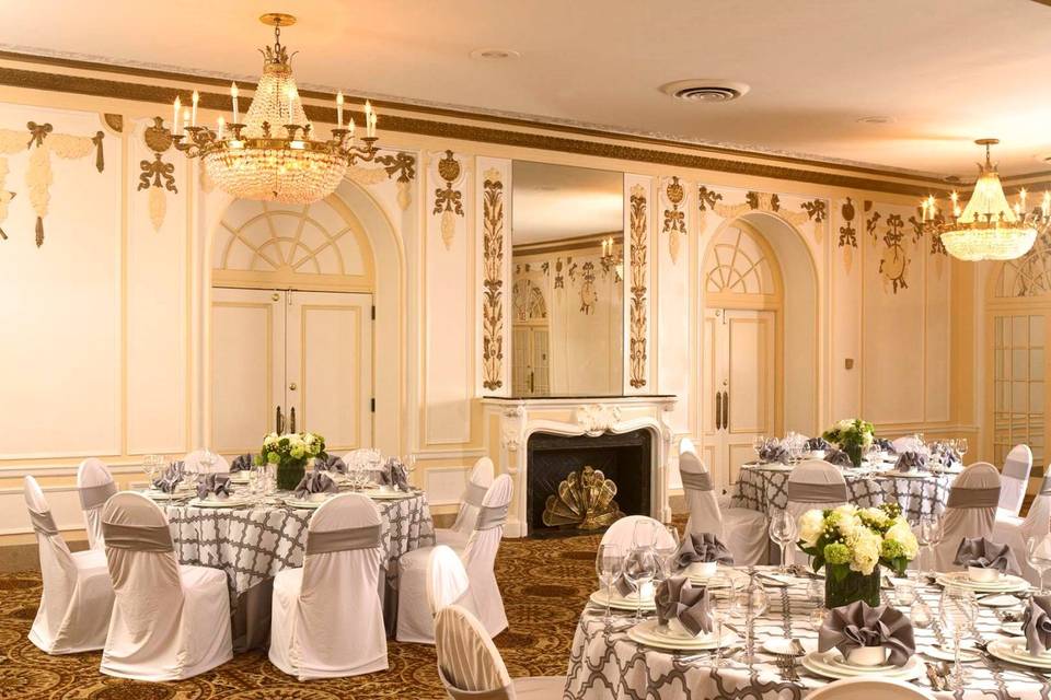 Louis XVI Room, perfect for smaller Weddings and Rehearsal Dinner Events.