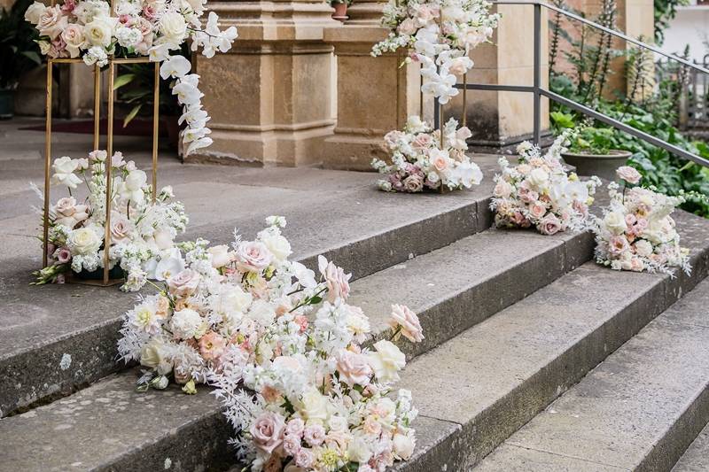 WEDDING FLORALS