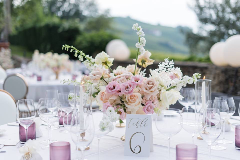 ROMANTIC WEDDING TABLESCAPE