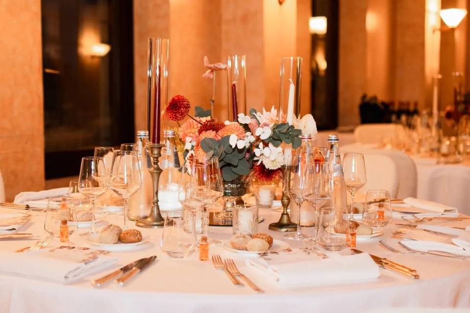 30.Table Setting.jpg