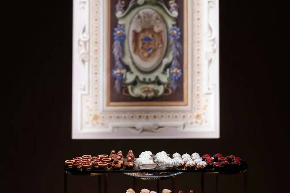 38.Dessert Display.jpg