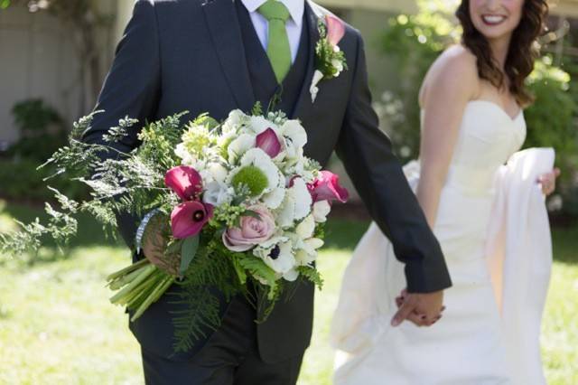 Love this shot as well! What a magnificent bouquet!