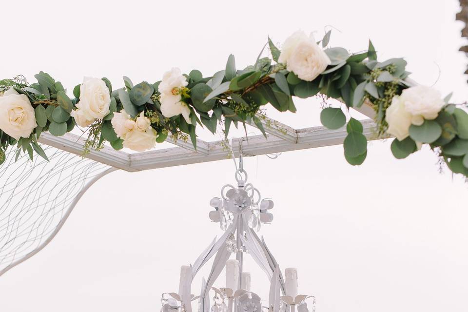 Close up of the hydrangea's on the Ceremony Chairs