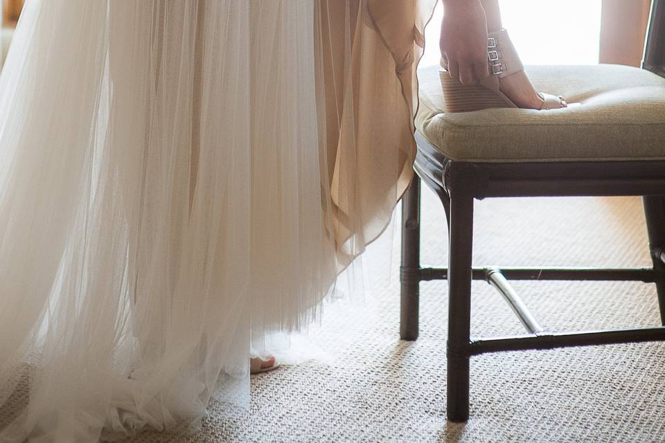 Cassie was a beautiful boho Bride complete with the three strand head piece.