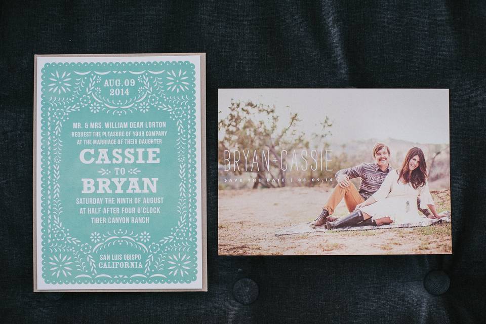 Invitations set the boho chic theme.