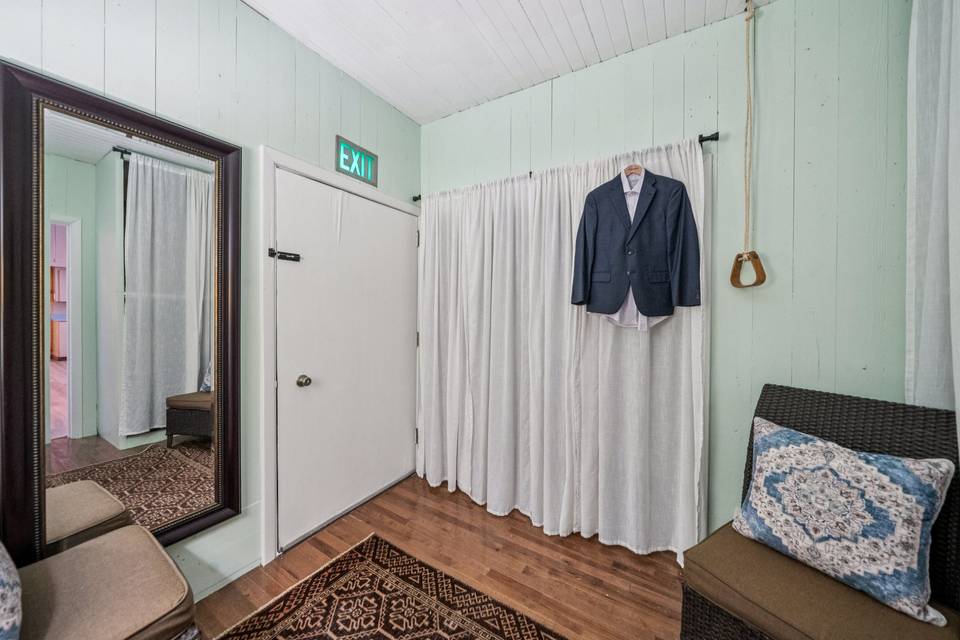 Groom's Room
