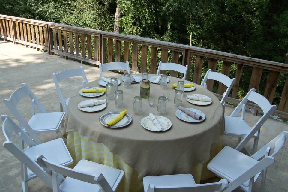 we used our vintage china with yellow and khaki napkins