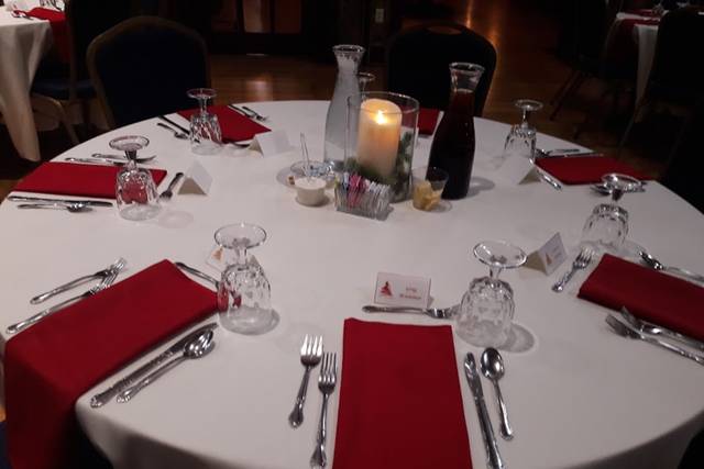 Tablesetting5pix.jpg