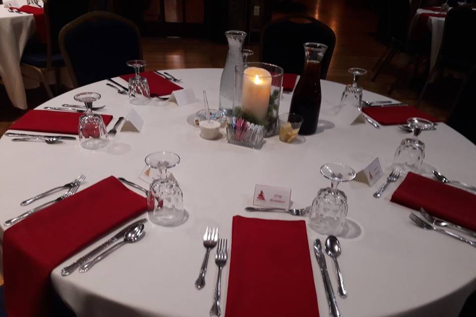 Tablesetting5pix.jpg