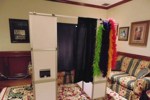 Photo booth-enclosed style
