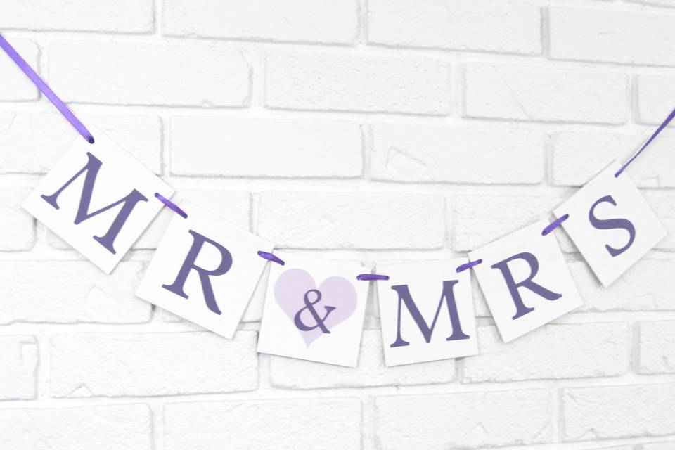 Mr & mrs banner with custom colors