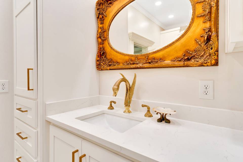 Hers Master Bath
