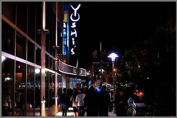 Yoshi's Exterior -- Night