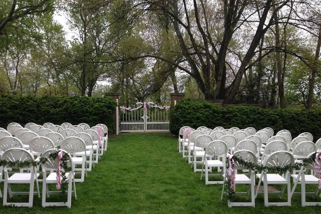 Outdoor wedding venue