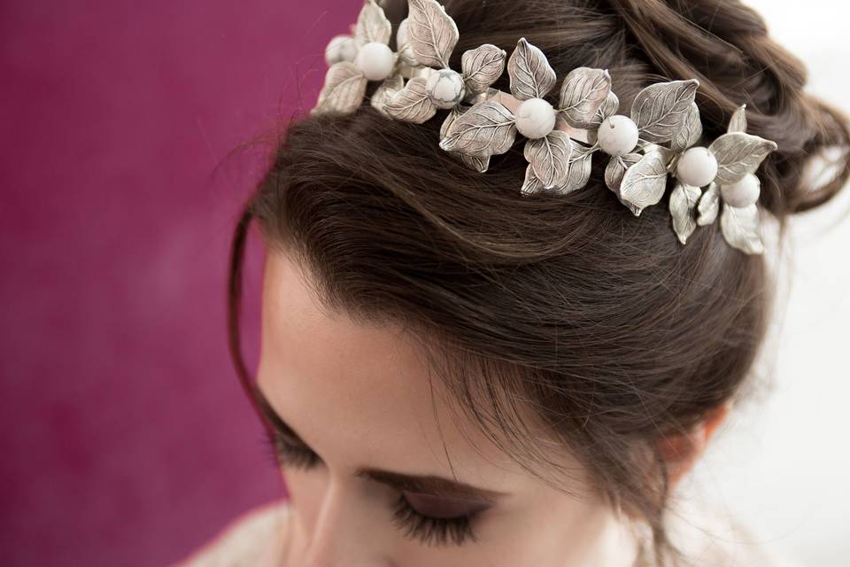 Breanna White Photography | Headpiece by Sparrow Station