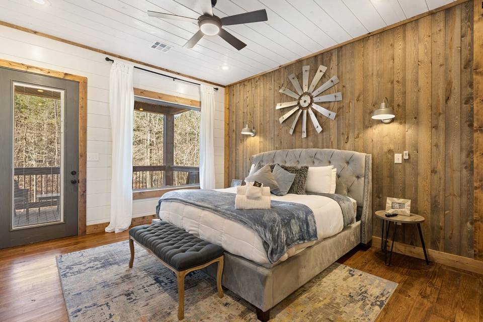 Beavers Bend Hamptons of Hochatown Vacation Rentals LLc