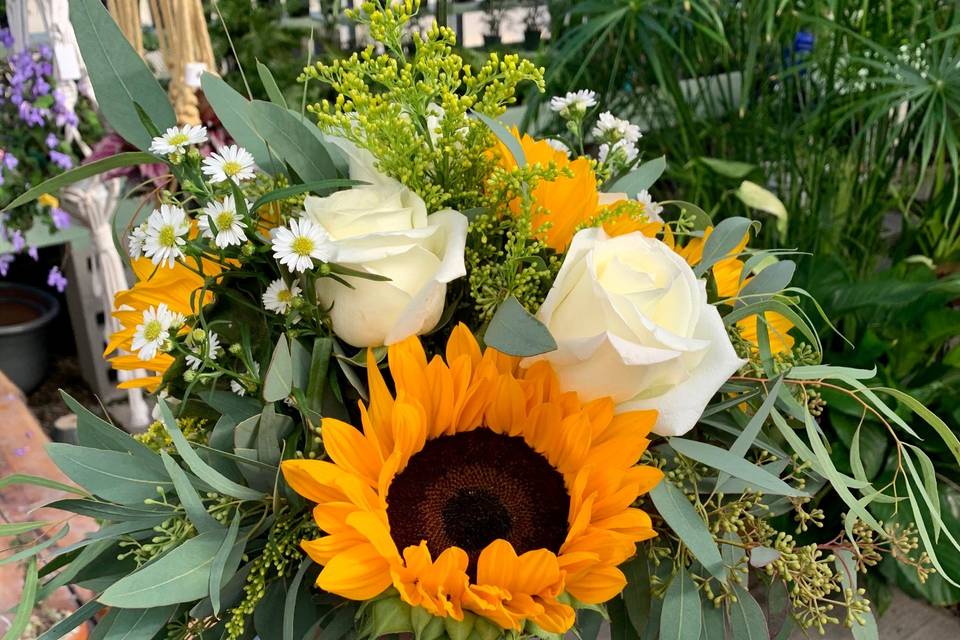 Sunflower bridal bouquet