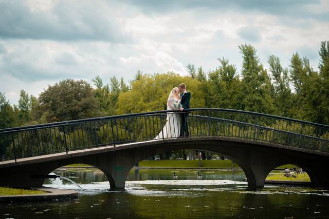 Bride & Groom