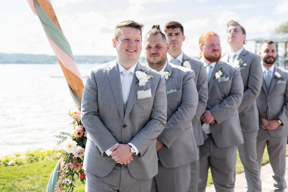 Grooms men