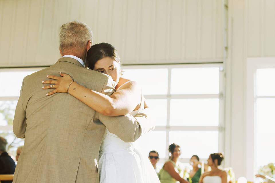 Father/daughter dance