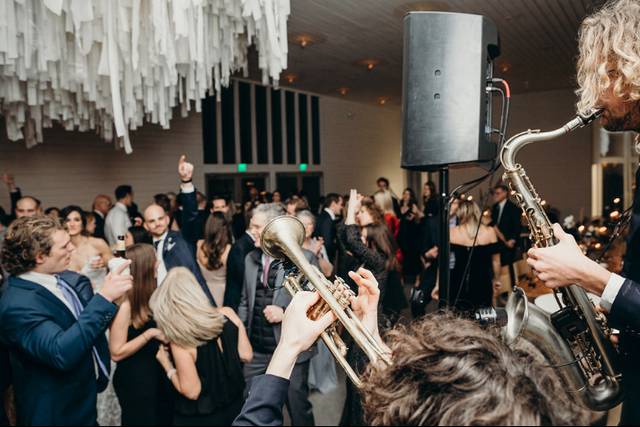 DANCE PARTY