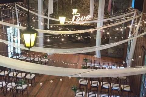 Liane McCombs Wedding & Event Planning