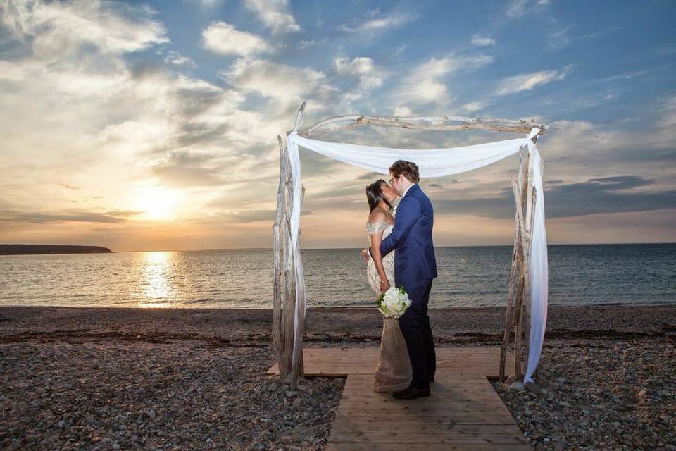 Kisses on the beach