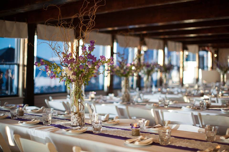 Reception dinner table setup