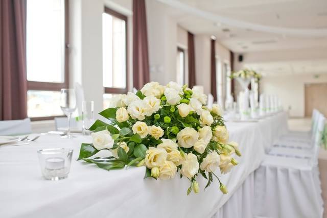 Long Banquet Table Linens