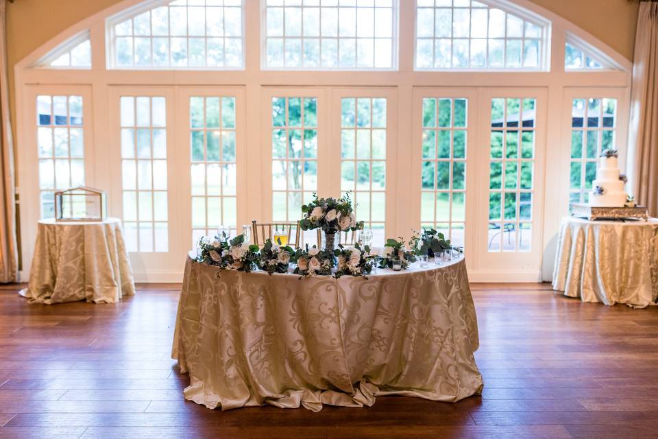 Sweetheart Table