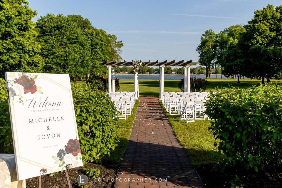 Ceremony décor